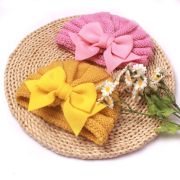 Caciulita crosetata tip turban cu fundita aplicata in fata LIx-22099-sa1