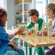 LEGO FRIENDS SCOALA INTERNATIONALA DIN HEARTLAKE 41731 VIVLEGO41731