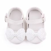 Pantofiori albi din lac cu fundita cu paiete AMd2362-sa3