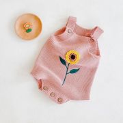 Salopeta tricotata cu floarea soarelui (Culoare: Roz, Marime: 6-12 Luni) JEM24ar5