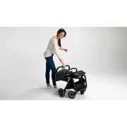 Lionelo - Carucior sport Cloe, De la nastere, Cu accesorii, Cadru din aluminiu, 0-22 kg, Usor, Pliabil cu o singura mana, Ideal pentru toate tipurile de suprafete, Verde smarald BYNLO-CLOE_GREEN_EMERALD