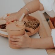 Pahar cu capac si pai antrenament bebelusi Miniware 1-2-3 Sip!, 100% din materiale naturale biodegradabile, Toffee JEMmw_MWSCTT