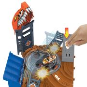 HOT WHEELS MONSTER TRUCK ARENA SMASHERS PROVOCAREA SPIN-OUT VIVMTHNB92_HNB93