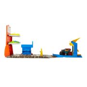 HOT WHEELS MONSTER TRUCKS SET BLAST STATION VIVMTHFB12