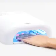 Uscator pentru unghii cu UV Lanaform LA130511 SUPLA130511