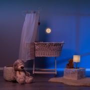 Lampa de veghe inteligenta cu senzor de miscare, comunicare wireless cu smartphone, temporizator, Reer NightGuide SmartLight 52460