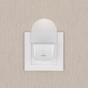 Lampa de veghe pentru priza, cu comutator, 0+ luni, Reer NightGuide 52390
