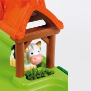 Masuta de joaca cu apa si nisip 2 in 1 - ferma john deere tk3948