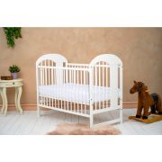 Qmini - Patut din lemn Julia II Elefantel 120x60 cm, Cu laterala culisanta, Din lemn de pin, Stabil si rezistent, Inaltime saltea reglabila pe 3 nivele, Laterala cu 3 bete detasabile, EN716-1, EN716-2, Alb + Saltea 8 cm BYNQMJUL8CM03AL