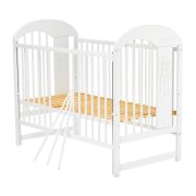 Qmini - Patut din lemn Julia II Elefantel 120x60 cm, Cu laterala culisanta, Din lemn de pin, Stabil si rezistent, Inaltime saltea reglabila pe 3 nivele, Laterala cu 3 bete detasabile, EN716-1, EN716-2, Alb BYNQMJUL03AL