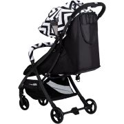 Carucior sport pliabil tip troler, Solo, Tehnologia inovatoare One-Hand Folding, Greutate 6 kg, Cu capotina UPF 50+, Pliere compacta pentru avion, Conform cu standardul european de securitate EN 1888-1:2018, FreeON, Black/White BYN48617