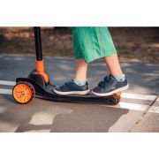 Lionelo - Trotineta Timy, Copii, Pliabila, Pana la 50 Kg, Cu design ergonomic, Cu lumini LED, 26,5 x 60 x 64-76 cm, 3 ani+, Roz BYNLOE-TIMMY_PINK_ROSE