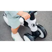 Lionelo - Bicicleta fara pedale, Sammy, Cu 4 roti, Din spuma EVA, Stabila, Manere moi, antiderapante, 12- 36 luni, Greutate maxima suportata 25 kg, Certificata EN 71-1:2014, EN 71-2:2011, EN 71-3:2019, Galben BYNLOE-SAMMY_YELLOW_HONEY