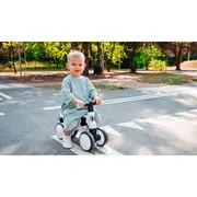 Lionelo - Bicicleta fara pedale, Sammy, Cu 4 roti, Din spuma EVA, Stabila, Manere moi, antiderapante, 12- 36 luni, Greutate maxima suportata 25 kg, Certificata EN 71-1:2014, EN 71-2:2011, EN 71-3:2019, Galben BYNLOE-SAMMY_YELLOW_HONEY