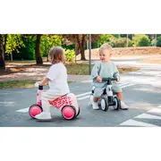 Lionelo - Bicicleta fara pedale, Sammy, Cu 4 roti, Din spuma EVA, Stabila, Manere moi, antiderapante, 12- 36 luni, Greutate maxima suportata 25 kg, Certificata EN 71-1:2014, EN 71-2:2011, EN 71-3:2019, Galben BYNLOE-SAMMY_YELLOW_HONEY