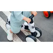 Lionelo - Bicicleta fara pedale, Sammy, Cu 4 roti, Din spuma EVA, Stabila, Manere moi, antiderapante, 12- 36 luni, Greutate maxima suportata 25 kg, Certificata EN 71-1:2014, EN 71-2:2011, EN 71-3:2019, Galben BYNLOE-SAMMY_YELLOW_HONEY