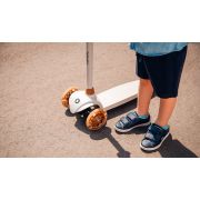 Lionelo - Trotineta pentru copii, Jessy, Pliabila, Pana la 50 Kg, Cu design ergonomic, Cu lumini LED, 56 x 26 x 67-82 cm, 3 ani+, Maro BYNLOE-JESSY_GREY_BROWN