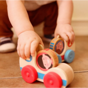Set de doua masinute din lemn colectia go tots - okemd30737