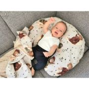 MimiNu - Paturica de infasat cu doua fete, Cu multiple utilizari, Cu inchidere arici velcro, Dimensiune 75x75 cm, Din bumbac certificat Oeko Tex Standard 100, Teddy Bear On Moon BYN6426972023481