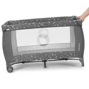 Lionelo - Patut pliant cu doua nivele Sven Plus, 120x60 cm, arcada jucarii, masuta de infasat, vibratii, melodii, conform cu standardele europeane de securitate EN716 si EN12221, Grey BYNLO-SVEN_PLUS_GREY_CONCRETE