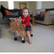 Little Bird Told Me - Vacuta Hubert Highland, Ride On Animal Toy, Pentru Copii De Peste 1 An, Cadru Robust Din Lemn, Scaun Captusit Pjblb3090