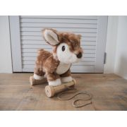 Little Bird Told Me - Willow Deer Pull Along Toy Cu Roti Detasabile, Pentru Copii Pjblb3114