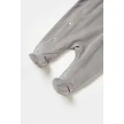 Salopeta Elefant cu maneca lunga si botosei din 80%bumbac organic si 20% poliester - Gri, BabyCosy (Marime: 3-6 Luni) JEMBC-CSYK6041-3