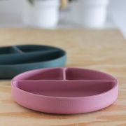 Petite&Mars - Farfurie compartimentata Take&Match, Rotunda, Cu ventuza si 3 compartimente, Silicon, Fara BPA, 500 ml, 6 luni+, Verde BYN715817
