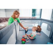 Lionelo - Tarc de joaca Willow, Pliere compacta, Include sacosa depozitare, Din plasa, Cu doua intrari laterale, Cu fermoar, Cu ventuze, Gri BYNLO-WILLOW_GREY_CONCRETE