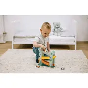 Pista de masini, Din lemn, Cu 3 masinute incluse, 26.9 x 23.6 x 7 cm, Free2Play, Safari BYN80654