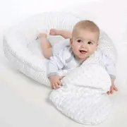 Set 3 piese Luxury, Baby Nest cu doua fete, Cu paturica si pernuta in forma de inima, New Baby, Minky Bears Pink BYN42979