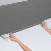 Bariera de protectie pentru pat, Lionelo, Lora XL, Pliabila, Sistem de blocare StandSafe, Geanta de transport inclusa, 150x46 cm, Conform cu BS 7972:2001+A1:2009, Gri BYNLO-LORA_XL_GREY_STONE