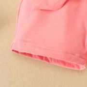 Costumas cu bluzita cu volane si pantalonasi scurti roz MBRZ020-1-DE