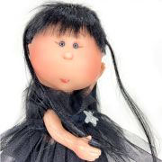Papusa Nines D'Onil, Mia Black Wednesday, cu miros de vanilie, 30 cm