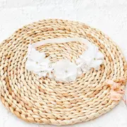 Bentita eleganta pentru bebeluse cu floricele si danteluta MBMB5026-be1