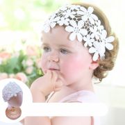 Bentita tip boneta cu floricele crosetate MBMB3325-be1