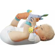 Set jucarii zornaitoare, Playgro, Include sosete interactive si 2 bratari, Inchidere cu velcro, Stimuleaza dezvoltarea senzoriala si tactila, 6 luni+, Jungle Wrist Rattle and Foot Finder BYN188406