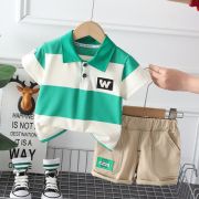 Costumas pentru baietei cu tricou tip polo in dungi verzi si ivoire MDXBR30-R1
