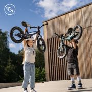 Bicicleta fara pedale, Lionelo, Bart, Usoara, Cu cadru din magneziu, Cu ghidon si sa reglabile, Greutate 3 Kg, 12 inch, Conform cu standardul european de securitate EN71, Blue Violet BYNLO-BART_BLUE_VIOLET