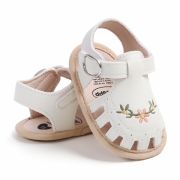 Sandalute albe cu floricele brodate (marime disponibila: 3-6 luni (marimea 18 incaltaminte)) amm2058-1-p24.3-6 luni (marimea 18 incaltaminte)