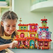 LEGO DISNEY CASA MAGICA A FAMILIEI MADRIGAL 43245 VIVLEGO43245