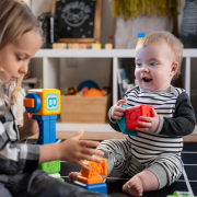 Baby einstein - blocuri magnetice de activitati, "bridge & learn" din 15 piese bbb12818