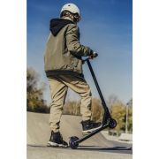 Trotineta, Lionelo, Whizz, Pentru Acrobatii, Rulmenti ABEC-9, Sistemul de compresie IHC 9, 20 - 100 kg, Conform cu standardul european de securitate EN14619, Multicolor BYNLO-WHIZZ_NEO_BLACK_CARBON_MULTICOLOR