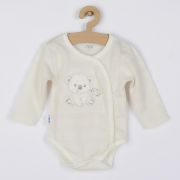 Set 4 piese, New Baby, Include bluza, body cu maneca lunga, salopeta fara maneci, caciulita, Marime 56, Din bumbac 100%, Sweet Bear Beige BYN41168