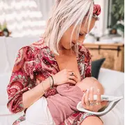 Perna alaptare anti plagiocefalie, cu spuma memory, 2 huse detasabile, certificata in germania, koala perfect head breastfeeding white lvtk8051938140063