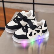 Adidasi albi cu negru cu luminite - panda mda-223-1-c