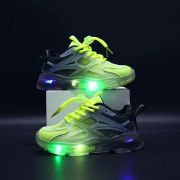 Adidasi in degrade, negru cu verde neon, cu luminite - lilka mbz-22-2-c