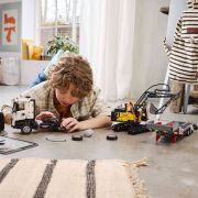 LEGO TECHNIC CAMIONUL FMX ȘI EXCAVATORUL ELECTRIC EC230 DE LA VOLVO 42175 VIVLEGO42175