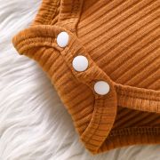 Costumas cu body maro si fustita in carouri - teddy mdhmm-352-r2