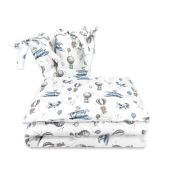 Lenjerie patut cu 3 piese, MimiNu, Pentru patut 120x60 cm, Cu protectie laterala, Din bumbac certificat Oeko Tex Standard 100, Blue Plane BYN6426972025591